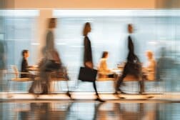 仕事を効率化し、職場の人間関係を劇的改善する技術…会社で悩んだ時に読みたい本を一挙紹介