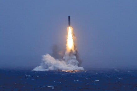 「SLBM」「十段線」で威嚇する中国を封じ込めるため、日本は多国籍艦隊の先頭に立て