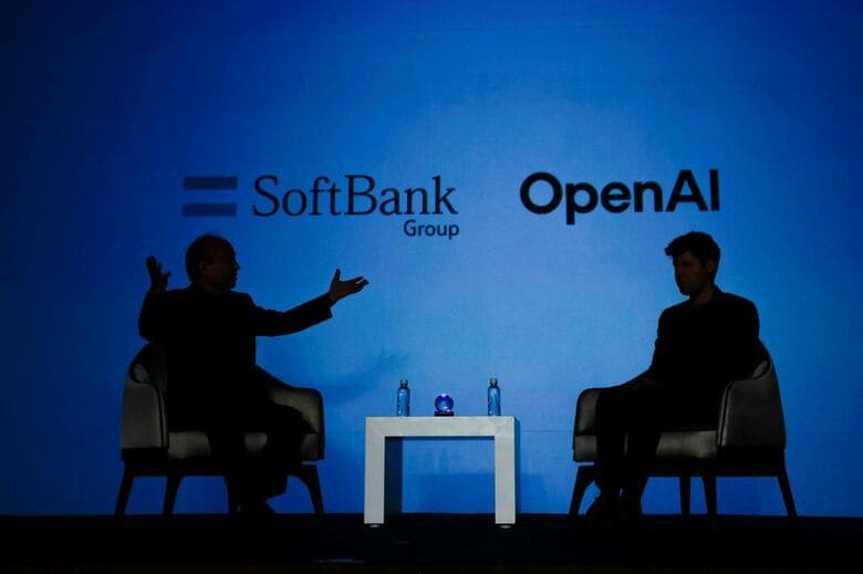 写真はソフトバンクＧの孫正義会長兼社長とオープンＡＩのサム・アルトマン最高経営責任者（ＣＥＯ）。2025年2月、東京で撮影。REUTERS/Kim Kyung-Hoon
