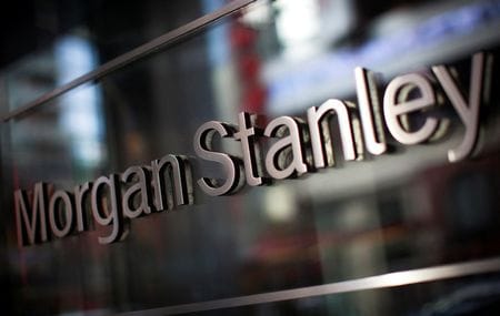 　７月１８日、米モルガン・スタンレーが中国から２００人以上の技術開発者を移動させていると、ブルームバーグ・ニュースが関係者の話として１８日に報じた。写真はモルガン・スタンレーのロゴ。ニューヨークのマンハッタンで２０１５年１月撮影（２０２３年　ロイター／Mike Segar）