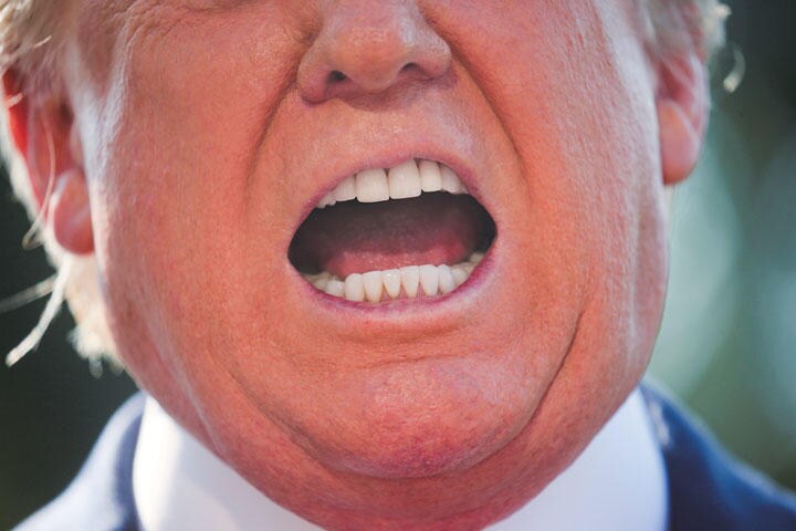 貿易摩擦をエスカレートさせ利下げとドル安効果を狙うトランプだが　LEAH MILLIS-REUTERS