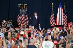米国民の78％、物価高の責任はトランプ政策　共和支持者4割不満