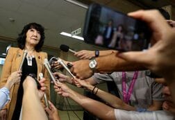 消費減税財源、市場の信認得られるよう特例公債に頼らず＝片山財務相