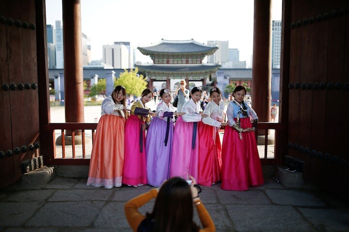 ソウル・景福宮を訪れる中国人観光客　REUTERS/Kim Hong-Ji