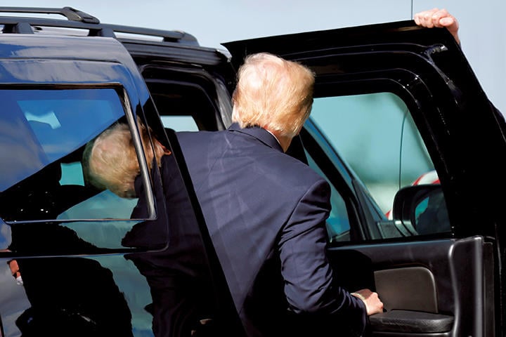 バイデン大統領の就任式にあえて出席せず、トランプはフロリダ州の別荘に向かった　CARLOS BARRIA-REUTERS