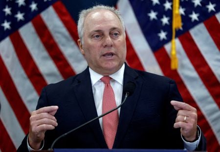 米下院共和党でナンバー２の院内総務を務めるスティーブ・スカリス議員は、血液がんの一種である多発性骨髄腫と診断されたことを明らかにした。７月１２日、ワシントンで撮影（２０２３年　ロイター/Evelyn Hockstein/File Photo）