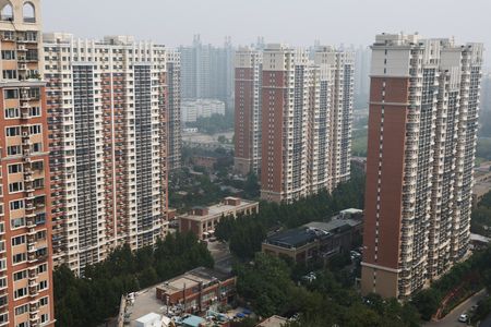 　中国国内の不動産差し押さえは１─９月に５８万４０００件と、前年同期比３２．３％増加した。不動産市場が低迷し、景気回復が不安定な中、住宅所有者は負債に苦しんでいる。北京で９月撮影（２０２３年　ロイター／Tingshu Wang）