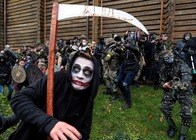 やり過ぎコスチュームに、門限・罰金まで...... カナダのハロウィーン事情