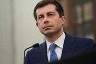 米上院､ブティジェッジの運輸長官指名を承認　同性愛公言の初閣僚に