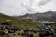 ペルーの世界最大級銅山の中国企業、約3000人解雇　先住民デモで操業停止長期化