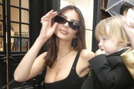 【画像】【動画】エミリー・ラタコウスキーが魅せる、大胆なSNS写真