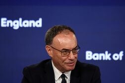 公的債務拡大が金利上昇の一因、英中銀総裁指摘　背景に構造問題