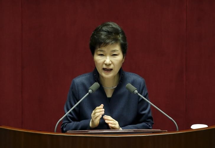 韓国は２３日、軍事会談を呼び掛けた北朝鮮の提案は「偽りの平和攻勢」だとし、北朝鮮の核プログラム廃止に向けたプランがないとして、正式に提案を拒否した　REUTERS/Kim Hong-Ji