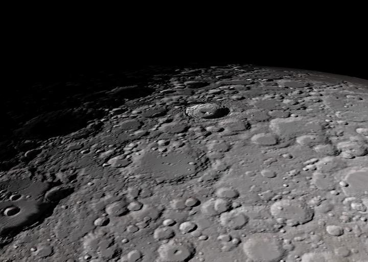 月周回無人衛星LROが撮影したティコクレーター　NASA