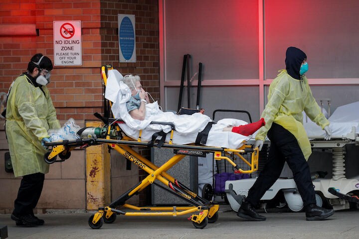 表面化した「在宅死」の背景には貧困や不法移民の問題がある　Brendan McDermid-REUTERS