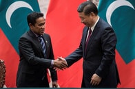 インドを捨てて中国に近づくモルディブの政治危機