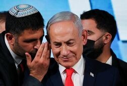 ネタニヤフ氏、対イラン強硬維持か　暫定政権「自制義務」対象外と専門家