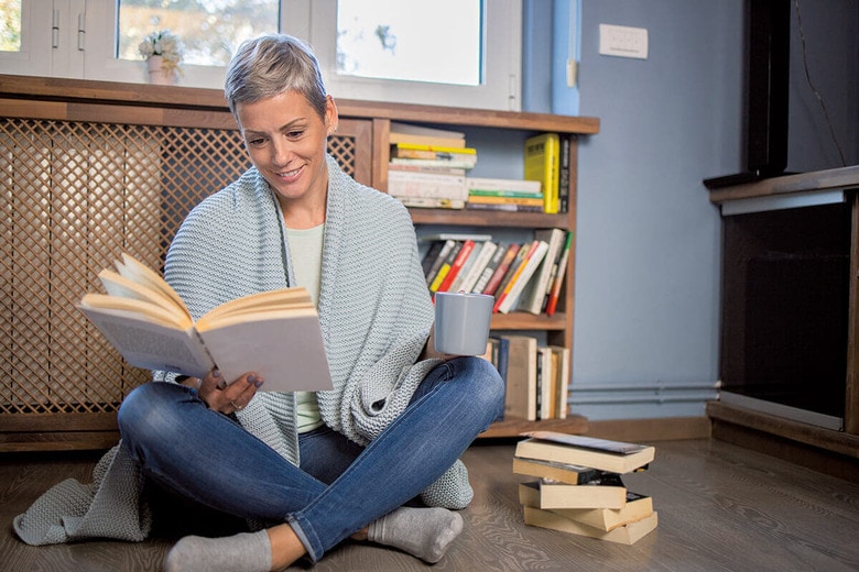 外の世界から離れて集中できる読書は「認知的忍耐力」も強化する　ROCKAA/ISTOCK