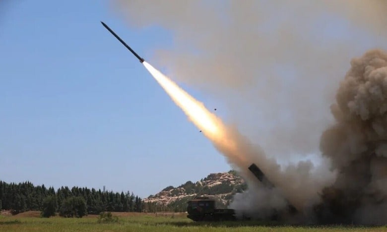 人民解放軍ロケット軍のミサイル実験（2022年8月4日、場所不明）　China Eastern Theatre Command/Handout via EYEPRESS