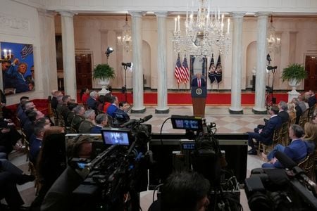 4月1日、ホワイトハウスで演説するトランプ大統領。代表撮影