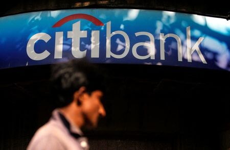 　７月１７日、米金融大手シティグループは、インドにおける投資銀行部門の人員増強を計画している。写真はシティ銀行のロゴ。２００８年１１月、ムンバイで撮影（２０２４年　ロイター/Arko Datta）