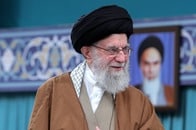 ハメネイ体制が直面する「2つの破滅」...追い詰められるイラン指導部の苦悩とは？