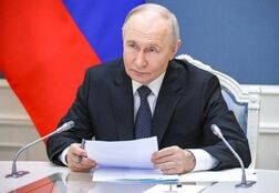 プーチン氏「核兵器は最後の手段」、 ベラルーシとの核演習視察