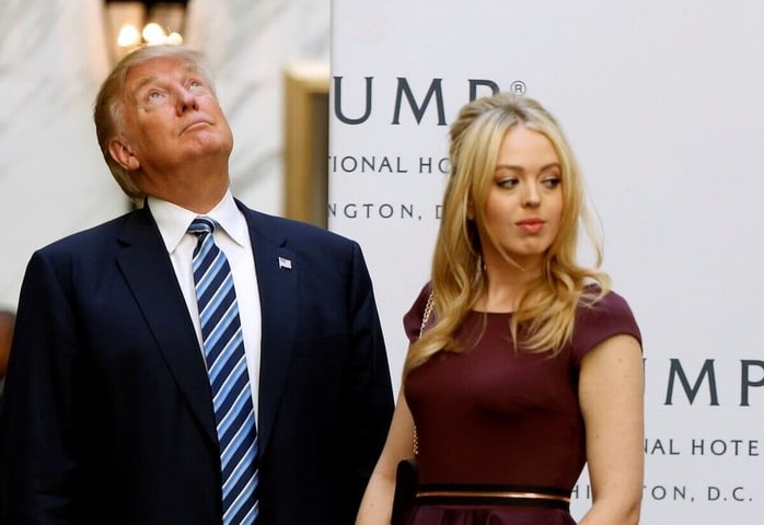 トランプが、娘から露骨に顔を背けて「完全無視」同日には妻