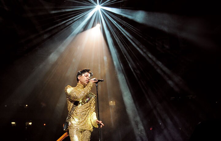 2002年、ニューヨークのマジソンスクエア・ガーデンでのコンサート　Kevin Mazur-Wireimage/GETTY IMAGES