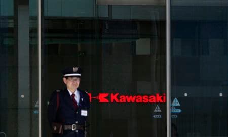 　１１月８日、川崎重工業は、２０２４年３月期連結業績予想を下方修正すると発表した。写真は都内で２０１３年４月撮影（２０２３年　ロイター／Toru Hanai）