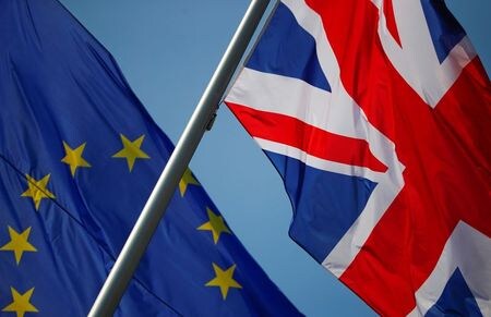 ９月７日、英国のジョンソン首相が欧州連合（ＥＵ）との通商協定の交渉期限を１０月１５日に設定したことを受け、ＥＵは英国が離脱合意の修正を試みれば、通商協定はそもそも実現しないと警告した。写真は２０１９年４月、ベルリンで（２０２０年　ロイター／Hannibal Hanschke）