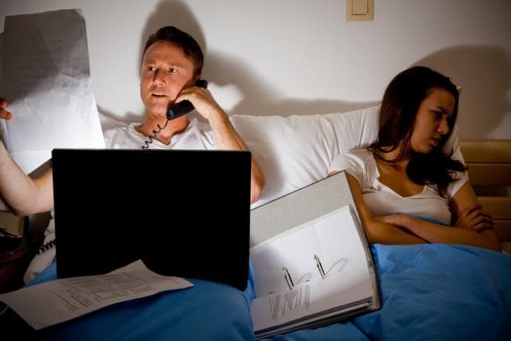 憩いの場が急に職場に変化した（写真はイメージ）　nullplus-iStock