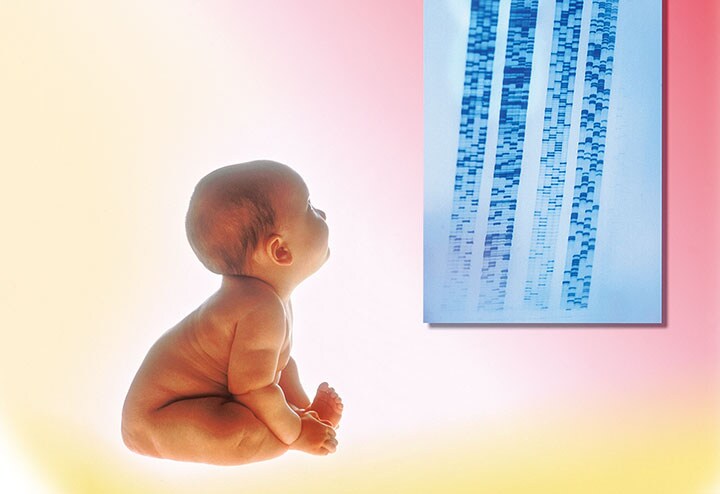 新生児のDNA検査が病気の早期発見・治療につながるとは限らない　Tom & Dee Ann McCarthy-Corbis/GETTY IMAGES
