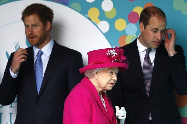 ヘンリー王子、エリザベス女王、ウィリアム王子（2016年6月）　Peter Nicholls-Reuters
