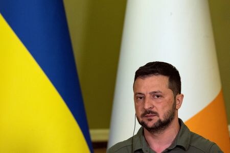 　ウクライナのゼレンスキー大統領は２５日のビデオ演説で、公職者の汚職や裏切りを容認しないと強調した。写真はキーウで１９日代表撮影（２０２３年　ロイター）