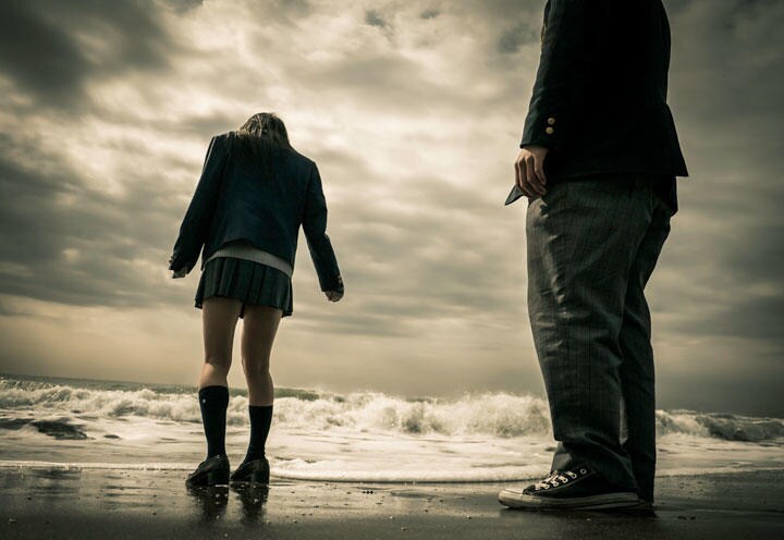 貧困がどう作用するかは男子と女子で大きく異なる　Toru-Sanogawa/iStock.