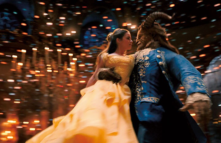 CGを効果的に使ったリアルな野獣の姿や美しい映像にも息をのむ　©2017 DISNEY ENTERPRISES, INC. ALL RIGHTS RESERVED.