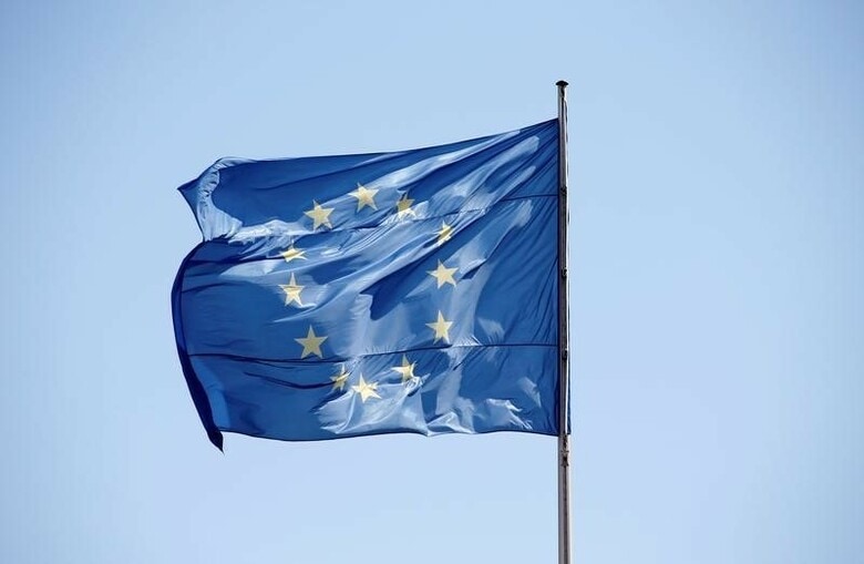 １１月１８日、フランスのバルス首相は１７日、ドイツの首都ベルリンで、フランスとドイツが経済成長や雇用を促進し、国民の懸念に耳を傾ける努力をさらに強化しない限り、欧州連合（ＥＵ）は崩壊の危機にさらされると警告した。写真はベルリンで４月撮影（２０１６年　ロイター/Fabrizio Bensch）