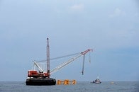洋上風力発電業界に大逆風...トランプ政策を受けて、計画変更相次ぐ