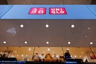 ファーストリテ株、柳井会長の保有比率14.15％に低下＝報告書