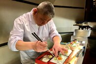 アメリカ人に人気の味は「だし」　NYミシュラン和食屋の舞台裏