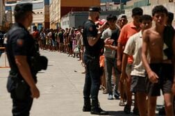 スペイン、伊に入国制限の対抗措置警告　セウタ移民流入巡り対立