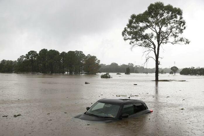 映像] オーストラリア､半世紀で最悪の洪水 1.8万人が避難､ほぼ全土に