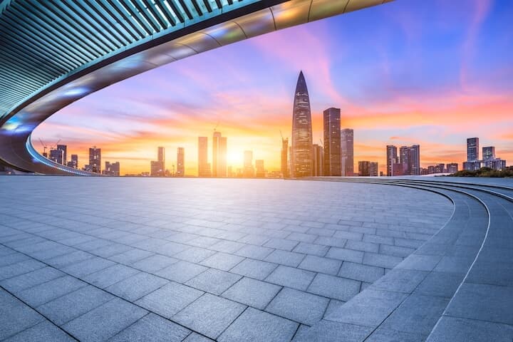 広東省深圳の高層ビル　ABCDstock-Shutterstock
