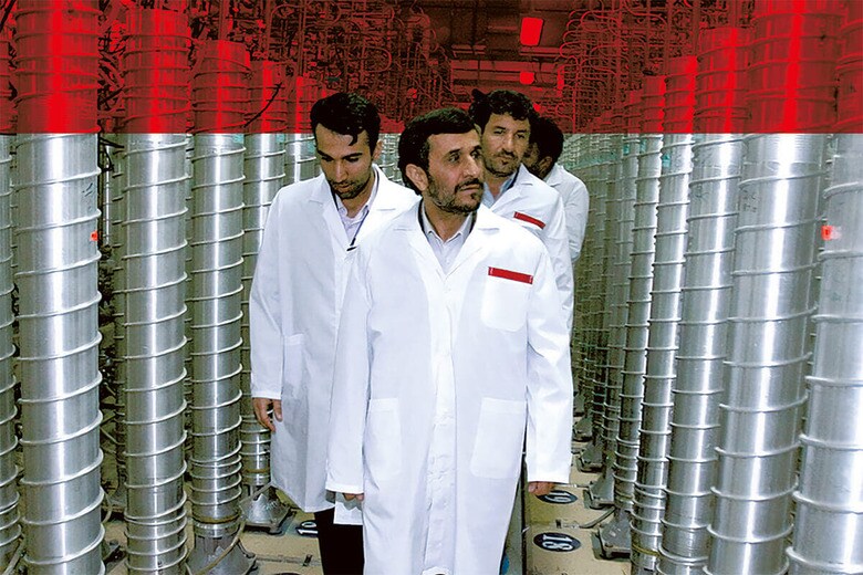 2008年にイランのアハマディネジャド大統領（当時）が視察した同施設　IRANIAN PRESIDENTIAL OFFICIAL WEBSITEｰREUTERS