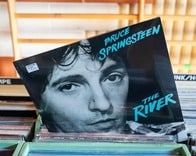 32歳で「自己破壊」の寸前に...ブルース・スプリングスティーンを追い込んだ「男の呪い」とは？