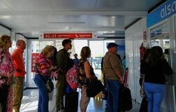 スペイン、在留認められた移民向け職業斡旋制度を導入へ