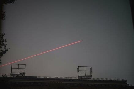 ドローンをレーザーで次々と撃破…トルコが公開した「未来の兵器」の驚くべき映像