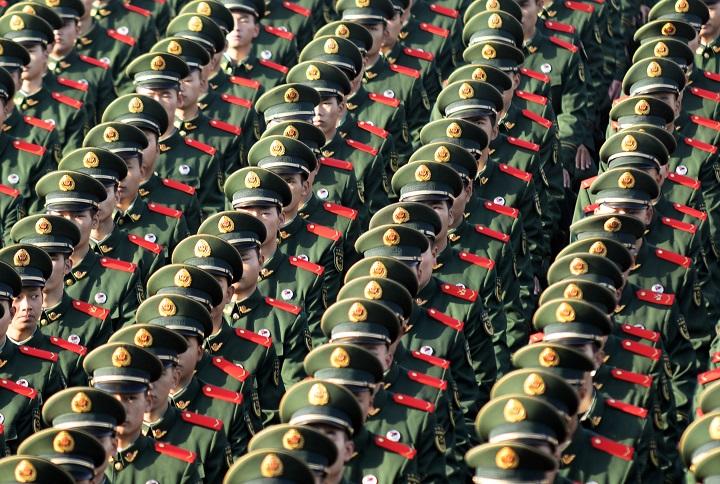 人民武装警察（2017年11月24日、南京）　REUTERS