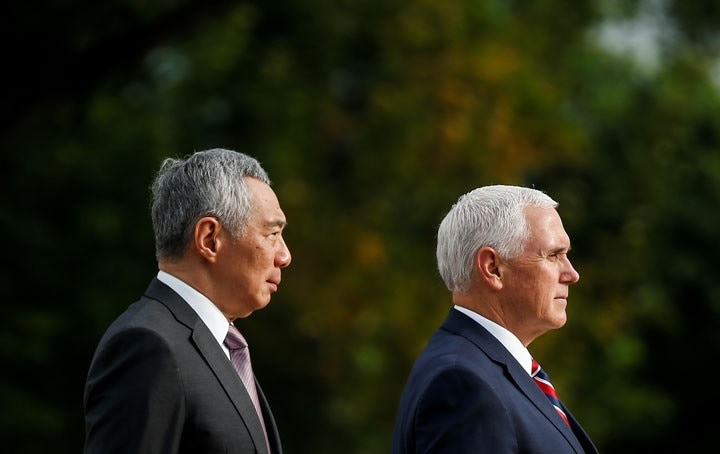 シンガポールのリー・シェンロン首相（写真左）は米中関係の悪化が続くことに懸念を示した　Yong Teck Lim/REUTERS